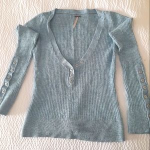 Long Sleve V Neck Sweater